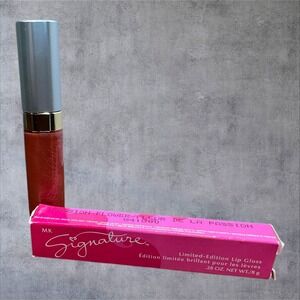 Mary Kay MK Signature Lip Gloss Passion Flower 841800 .28oz New Limited Edition